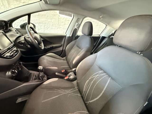 2013 PEUGEOT 208 - Photo 6