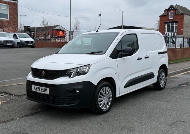 2019 PEUGEOT PARTNER - Photo 2