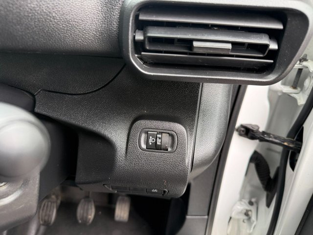 2019 PEUGEOT PARTNER - Photo 12