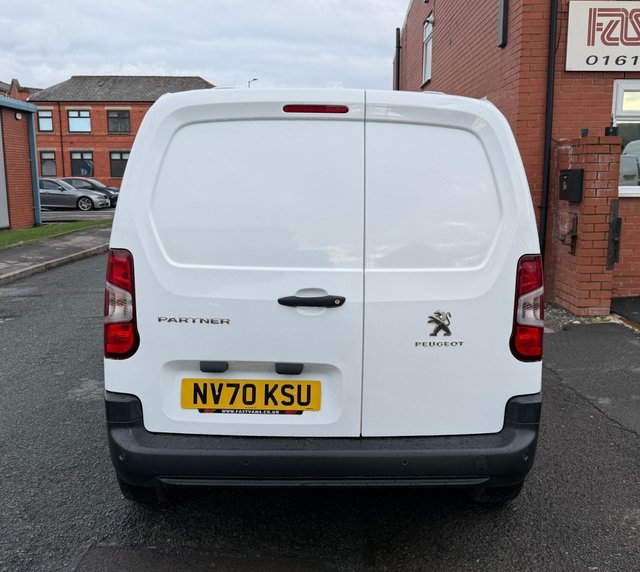 2021 PEUGEOT PARTNER - Photo 8