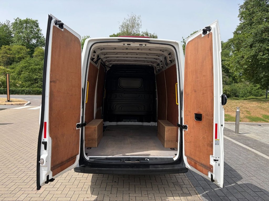 USED 2021 21 VOLKSWAGEN CRAFTER CR35 TRENDLINE BUSINESS 2.0TDI EU6 AUTO S/S FWD MWB HR 140ps *AIRCON*SENSORS*EL/PACK*APPLE CARPLAY* AUTO-EU6-MWB-A/C-E/PACK