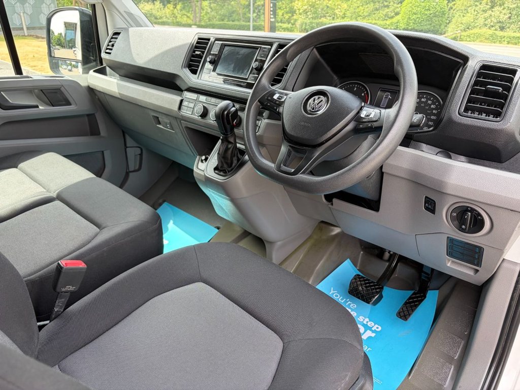 USED 2021 21 VOLKSWAGEN CRAFTER CR35 TRENDLINE BUSINESS 2.0TDI EU6 AUTO S/S FWD MWB HR 140ps *AIRCON*SENSORS*EL/PACK*APPLE CARPLAY* AUTO-EU6-MWB-A/C-E/PACK