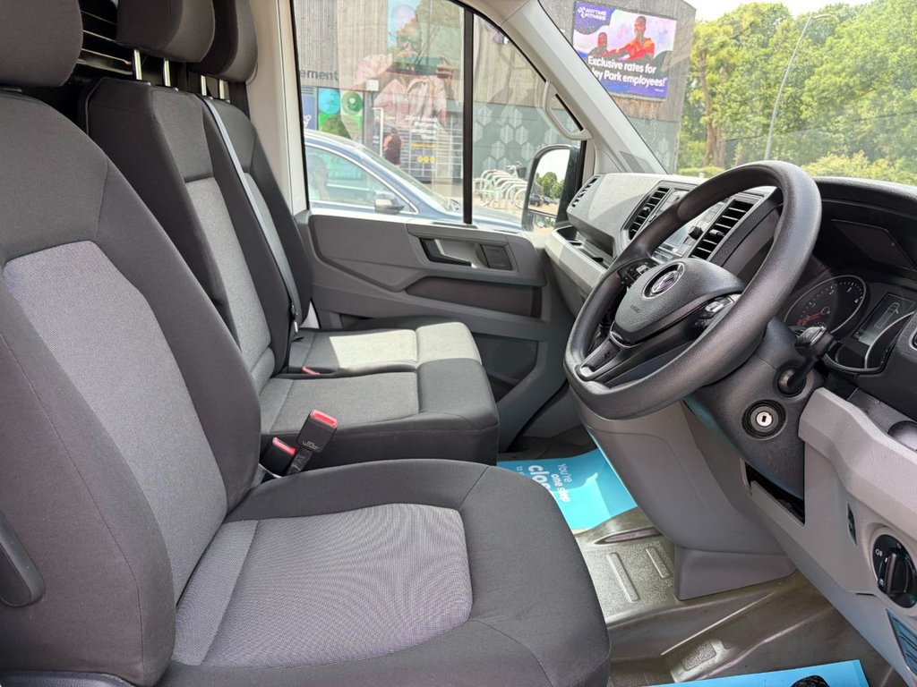 USED 2021 21 VOLKSWAGEN CRAFTER CR35 TRENDLINE BUSINESS 2.0TDI EU6 AUTO S/S FWD MWB HR 140ps *AIRCON*SENSORS*EL/PACK*APPLE CARPLAY* AUTO-EU6-MWB-A/C-E/PACK