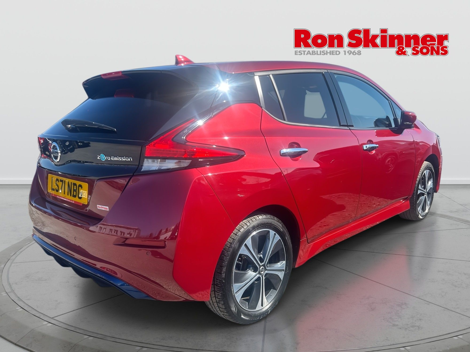 USED 2021 71 NISSAN LEAF 62kWh e+ N-Connecta Hatchback 5dr Electric Auto (217 ps) 