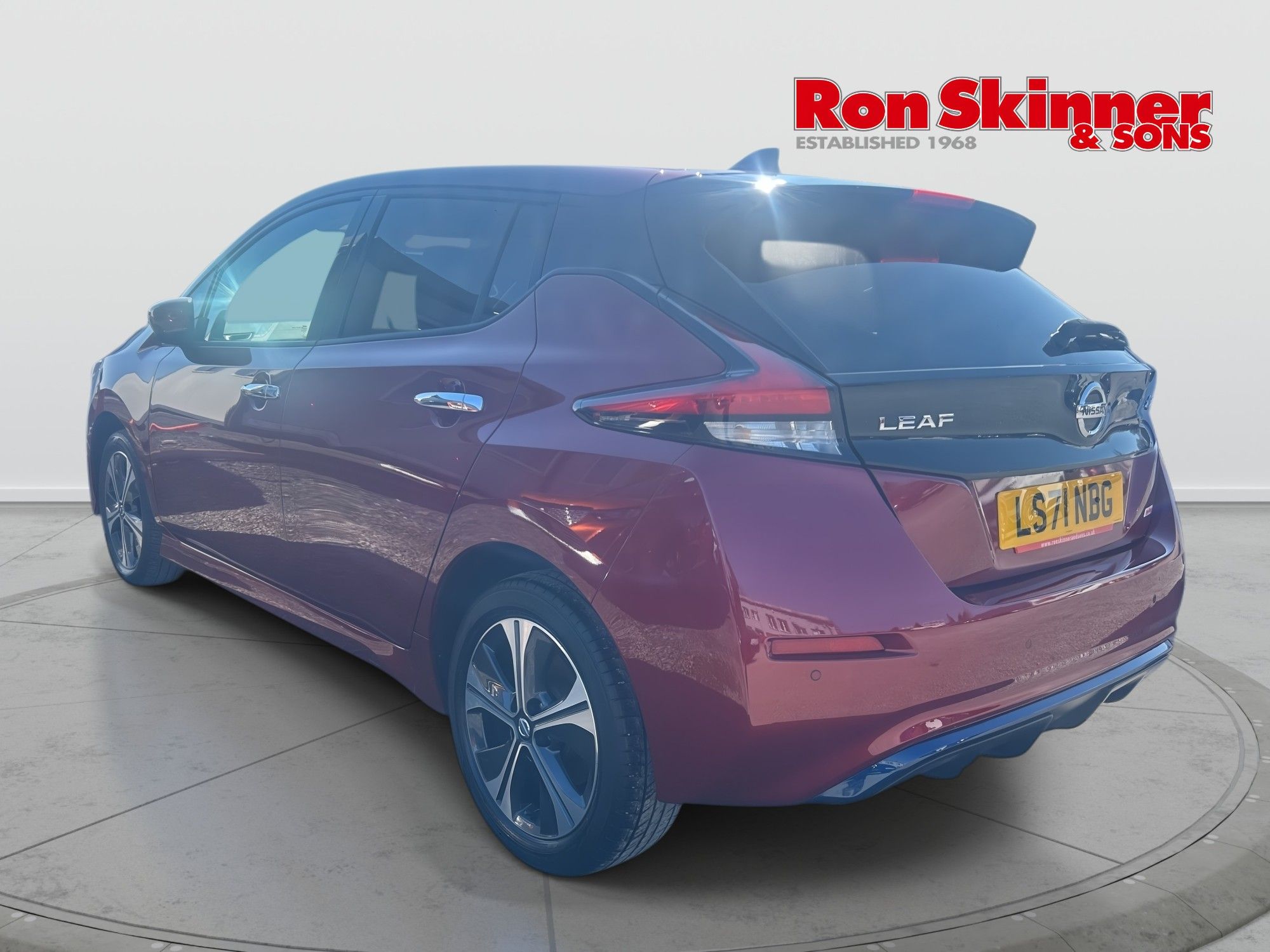 USED 2021 71 NISSAN LEAF 62kWh e+ N-Connecta Hatchback 5dr Electric Auto (217 ps) 