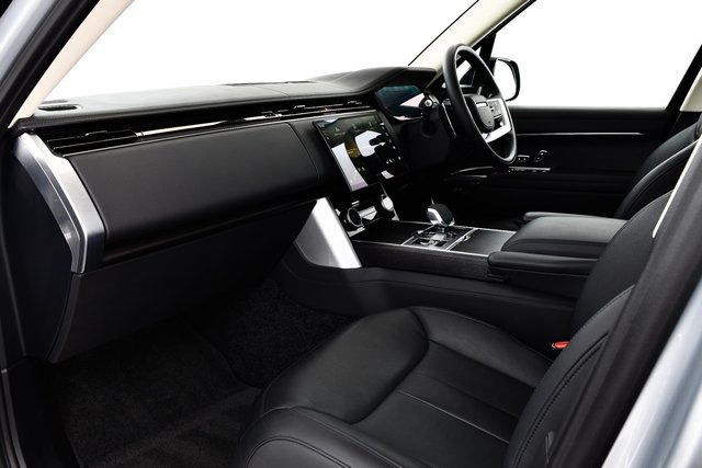 USED 2023 72 LAND ROVER RANGE ROVER 3.0 D350 MHEV Autobiography SUV 5dr Diesel Auto 4WD Euro 6 (s/s) (350 ps) &pound;126k New | FLRSH | Big Spec +