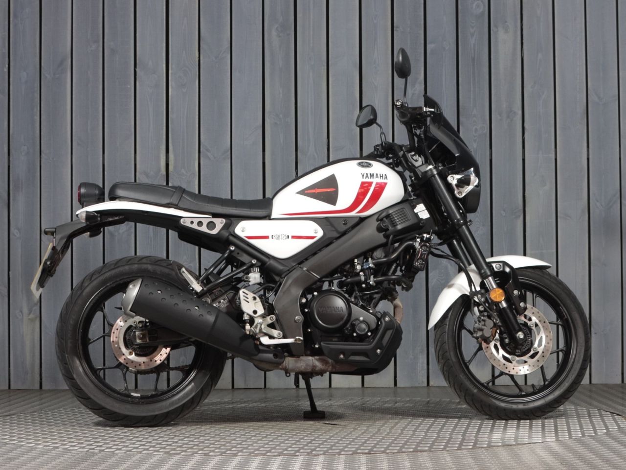 YAMAHA XSR125