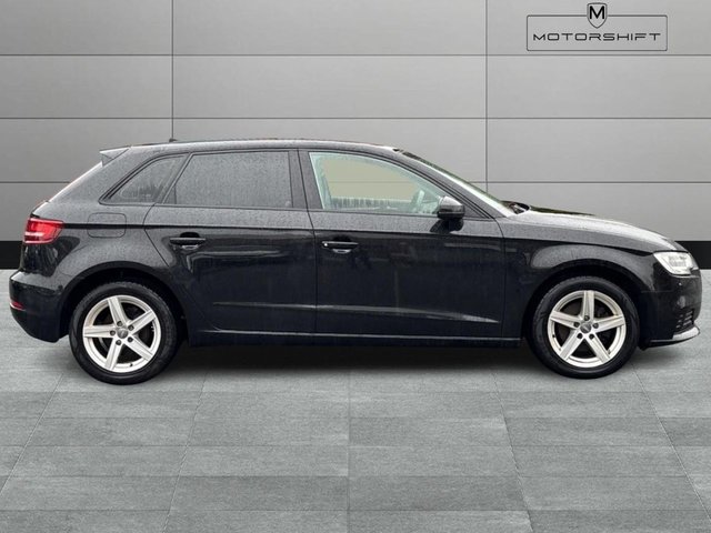 2017 AUDI A3 - Photo 7