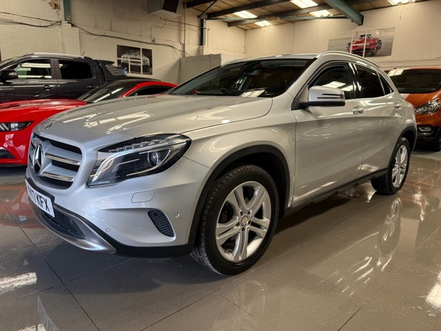 2017 Mercedes-Benz GLA - Photo 2