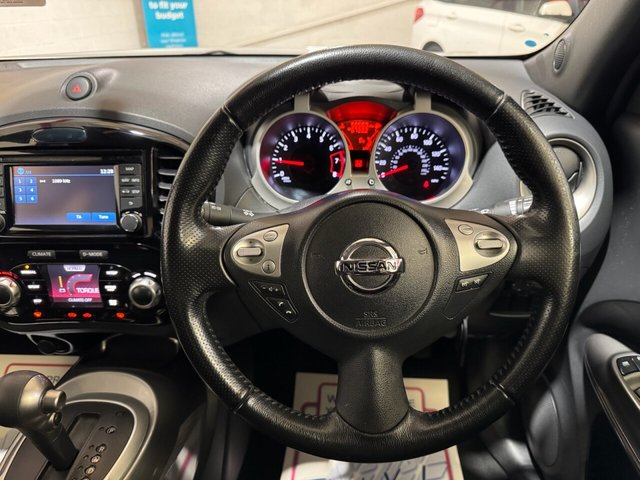 2013 NISSAN JUKE 1.6 Acenta Premium SUV 5dr Petrol CVT Euro 5 (117 ps) - Photo 10