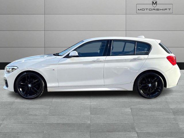 2017 BMW 1 SERIES - Photo 6