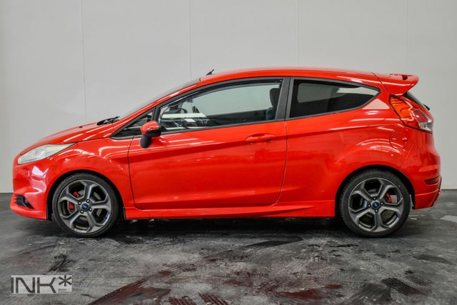 2013 FORD FIESTA 1.6T EcoBoost ST-2 Hatchback 3dr Petrol Manual Euro 5 (182 ps) - Photo 2