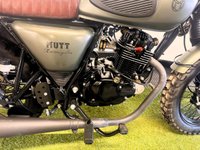 USED 2021 21 MUTT Hilts 125 125 Roadster/Retro Petrol Manual Retro Styled Spoke Wheels Blacked Out Features Nationwide Delivery, Warranty & Part Exchange Available