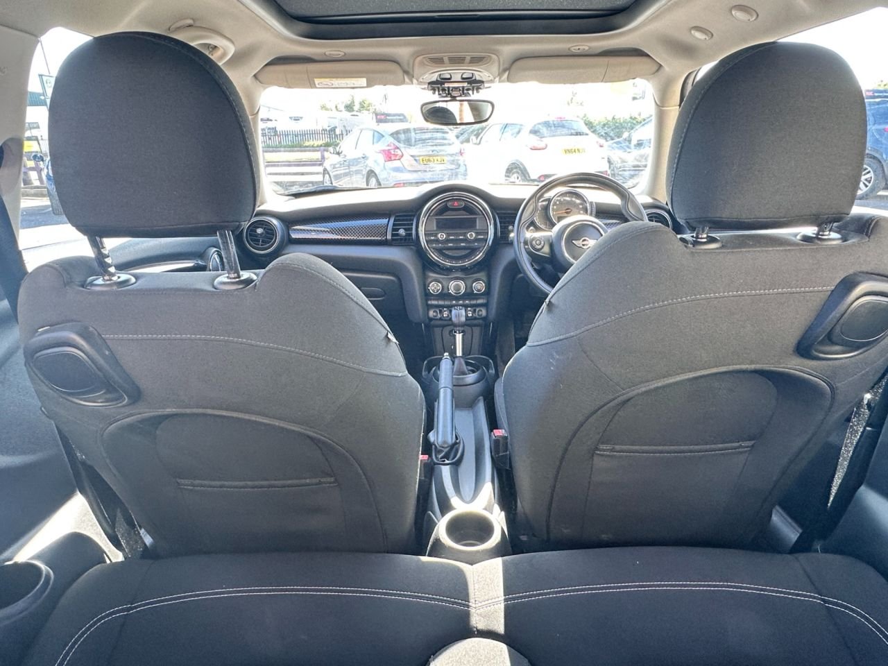 MINI COOPER S HATCHBACK 3DR PETROL AUTO EURO 6 S S 192 PS 2015...