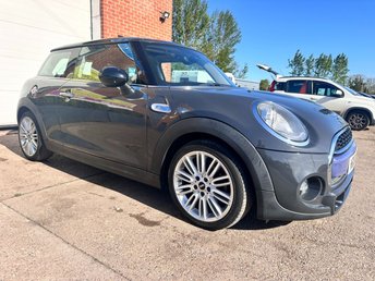 2015 MINI HATCH