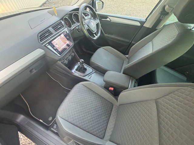 2019 VOLKSWAGEN TIGUAN 1.5 TSI EVO Match SUV 5dr Petrol Manual Euro 6 (s/s) (150 ps) - Photo 9