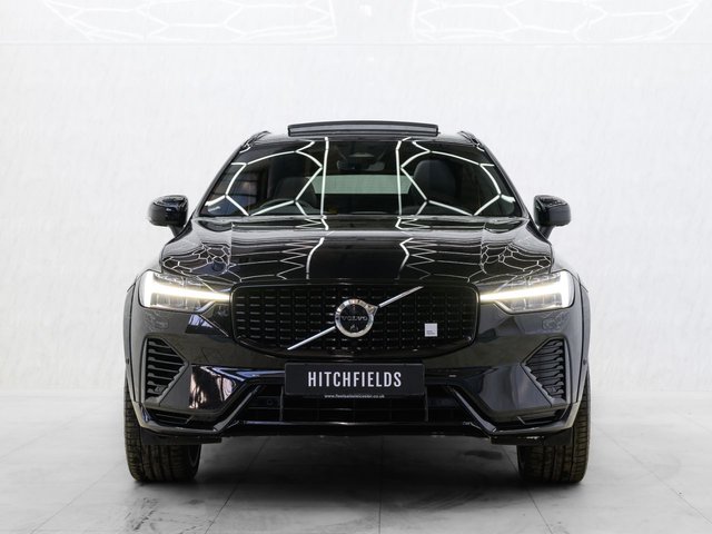 2021 VOLVO XC60 - Photo 4