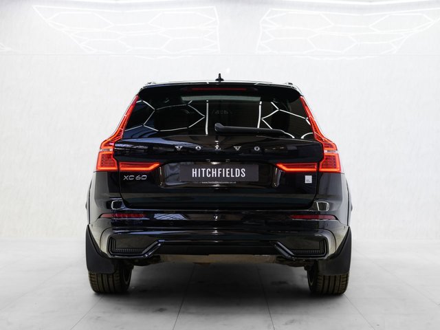 2021 VOLVO XC60 - Photo 11