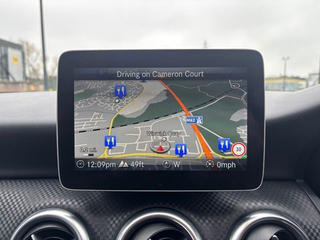 2018 MERCEDES-BENZ A-CLASS 1.6 A200 Sport Edition Hatchback 5dr Petrol 7G-DCT Euro 6 (s/s) (156 ps) - Photo 3