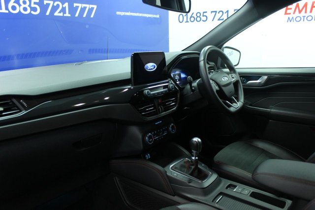 2021 FORD KUGA - Photo 9