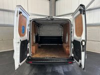 USED 2017 17 RENAULT TRAFIC 1.6 DCI ENERGY 125PS SWB BUSINESS+ - NO VAT 