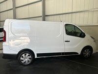 USED 2017 17 RENAULT TRAFIC 1.6 DCI ENERGY 125PS SWB BUSINESS+ - NO VAT 