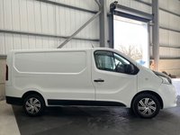 USED 2017 17 RENAULT TRAFIC 1.6 DCI ENERGY 125PS SWB BUSINESS+ - NO VAT 