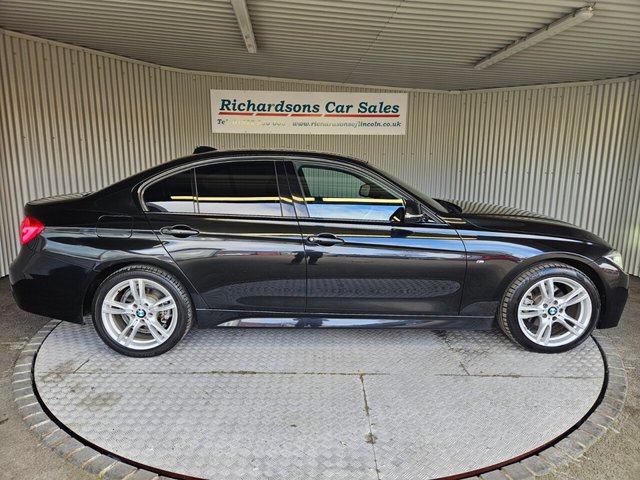 2018 BMW 3 SERIES - Photo 2