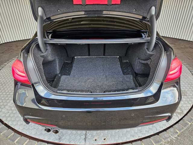 2018 BMW 3 SERIES - Photo 5