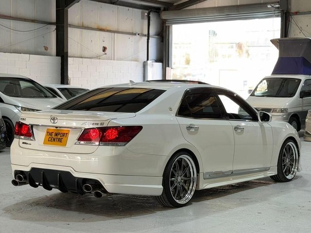 View our TOYOTA CROWN