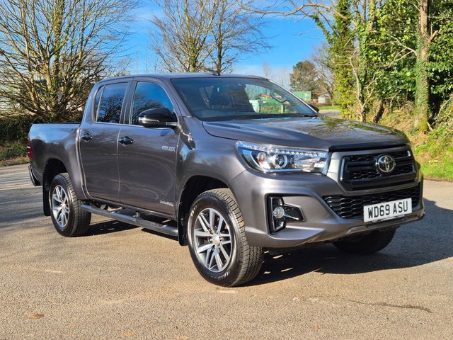 View our TOYOTA HI-LUX