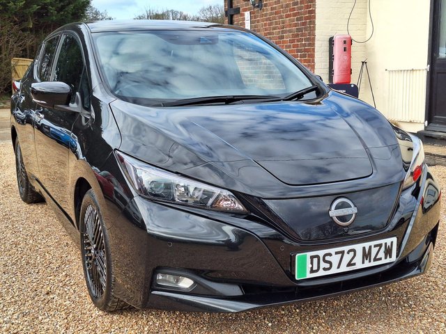 View our NISSAN LEAF