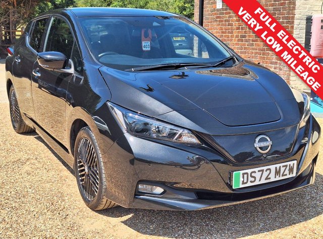 View our NISSAN LEAF