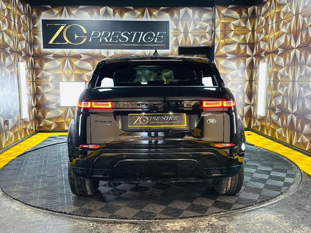 2022 Land Rover RANGE ROVER EVOQUE 1.5 P300e 12.2kWh R-Dynamic SE Auto 4WD Euro 6 (s/s) 5dr - Photo 3