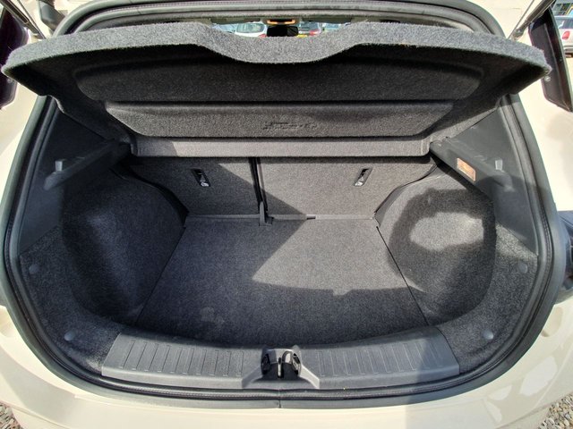 2019 NISSAN MICRA - Photo 9