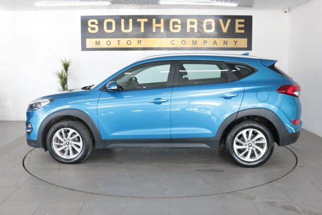 2016 HYUNDAI TUCSON 2.0 CRDi SE Nav SUV 5dr Diesel Auto 4WD Euro 6 (136 ps) - Photo 4