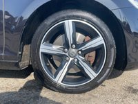 USED 2019 19 VOLVO V40 1.5 T3 R-Design Edition Hatchback 5dr Petrol Auto Euro 6 (s/s) (152 ps) LEATHER | SAT NAV | REAR CAM | SERVICE HISTORY