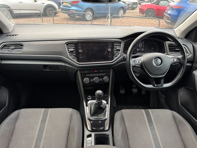 2018 VOLKSWAGEN T-ROC - Photo 4