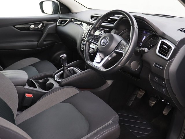 2019 Nissan Qashqai 1.3L N-Connecta 5dr - Photo 12