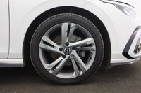 USED 2023 23 VOLKSWAGEN GOLF 1.5 eTSI MHEV R-Line Hatchback 5dr Petrol Hybrid DSG Euro 6 (s/s) (150 ps) KEYLESS START | PARKING SENSOR