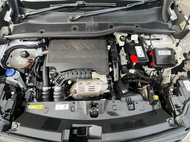 2020 PEUGEOT 2008 1.2 PureTech Allure SUV 5dr Petrol Manual Euro 6 (s/s) (100 ps) - Photo 10