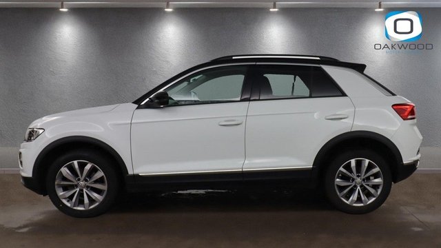 2019 Volkswagen T-Roc 1L Design 5dr - Photo 6