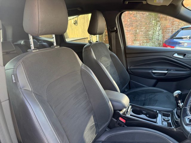 2017 FORD KUGA 2.0 TDCi EcoBlue ST-Line SUV 5dr Diesel Manual AWD Euro 6 (s/s) (180 ps) - Photo 11