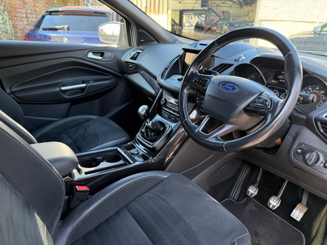 2017 FORD KUGA 2.0 TDCi EcoBlue ST-Line SUV 5dr Diesel Manual AWD Euro 6 (s/s) (180 ps) - Photo 10