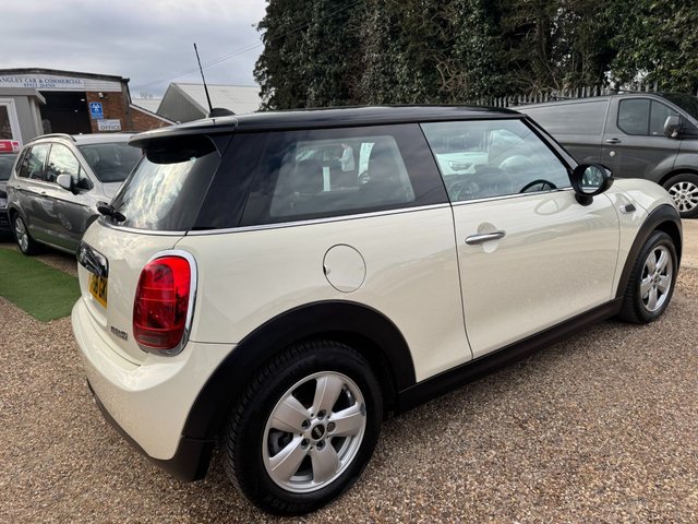 2018 MINI HATCH 1.5 Cooper Hatchback 3dr Petrol Manual Euro 6 (s/s) (136 ps) - Photo 3
