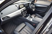USED 2020 20 BMW 5 SERIES 3.0 540i GPF M Sport Saloon 4dr Petrol Auto xDrive Euro 6 (s/s) (340 ps) SUNROOF / HUD / H&K / M SPORT+