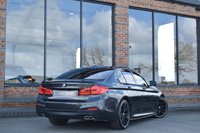 USED 2020 20 BMW 5 SERIES 3.0 540i GPF M Sport Saloon 4dr Petrol Auto xDrive Euro 6 (s/s) (340 ps) SUNROOF / HUD / H&K / M SPORT+