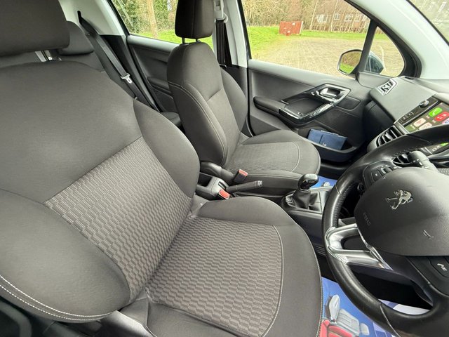 2018 PEUGEOT 208 - Photo 10