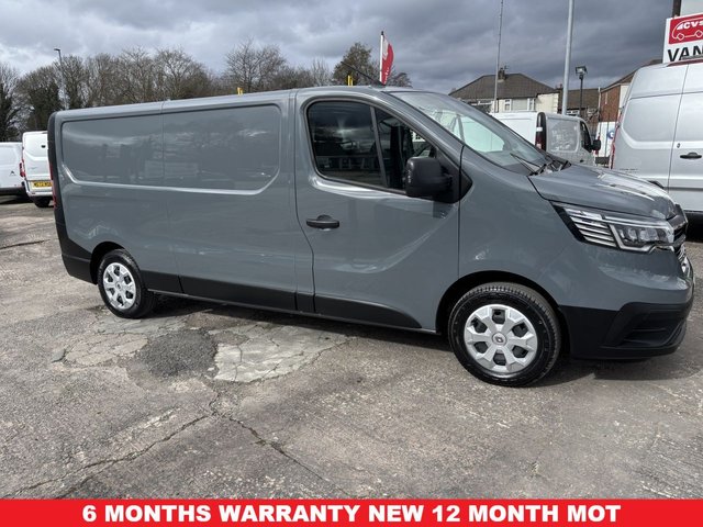 2022 Renault Trafic 2L Business 3dr - Photo 2