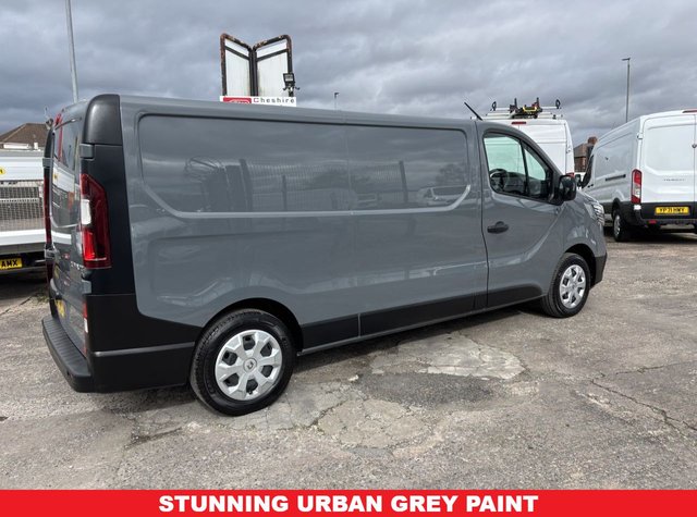 2022 Renault Trafic 2L Business 3dr - Photo 3